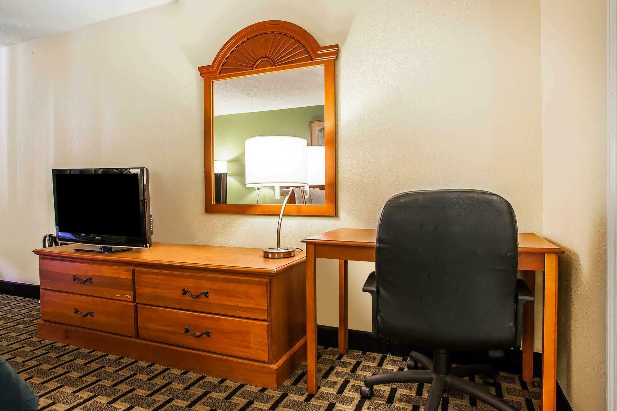 Quality Inn Франклин Экстерьер фото
